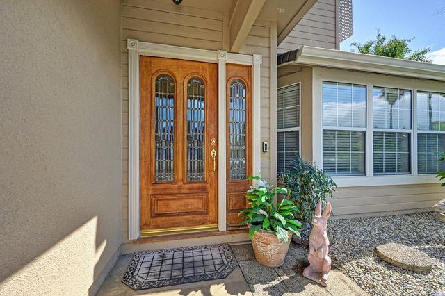 9168 Starina Way, Sacramento, CA 95826