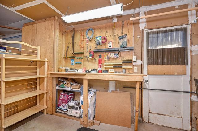 9168 Starina Way, Sacramento, CA 95826