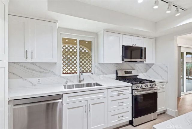 413 Avenue G 4, Redondo Beach, CA 90277