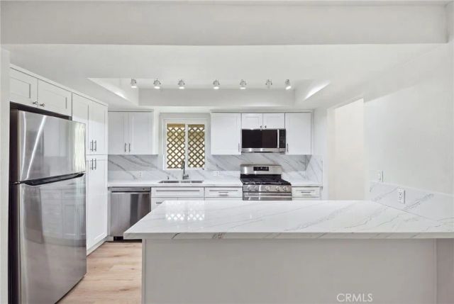 413 Avenue G 4, Redondo Beach, CA 90277