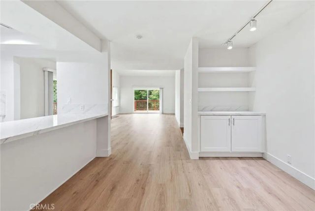 413 Avenue G 4, Redondo Beach, CA 90277