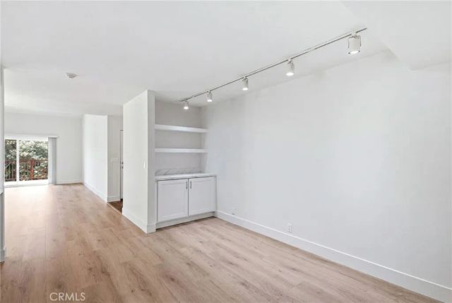 413 Avenue G 4, Redondo Beach, CA 90277