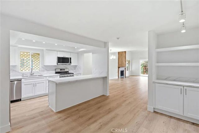 413 Avenue G 4, Redondo Beach, CA 90277