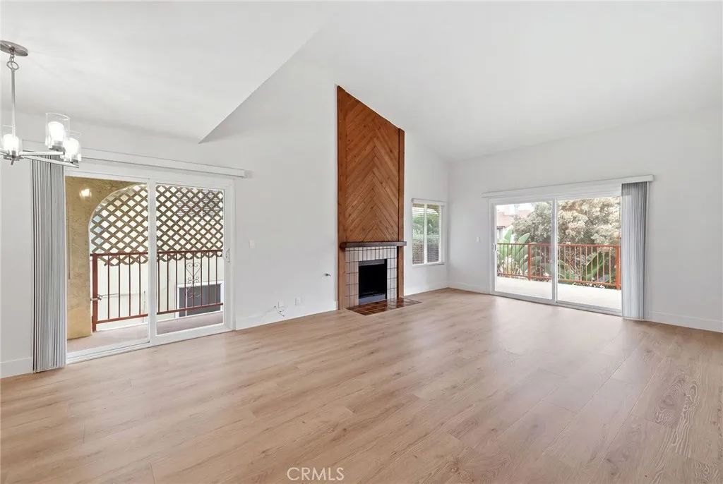 413 Avenue G 4, Redondo Beach, CA 90277