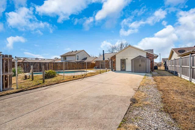 8829 Denver Street, Rowlett, TX 75088
