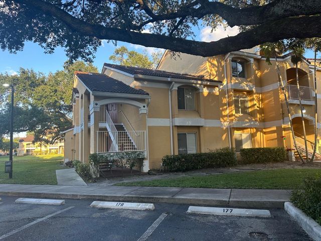2405 NW 33rd Street 1207, Oakland Park, FL 33309