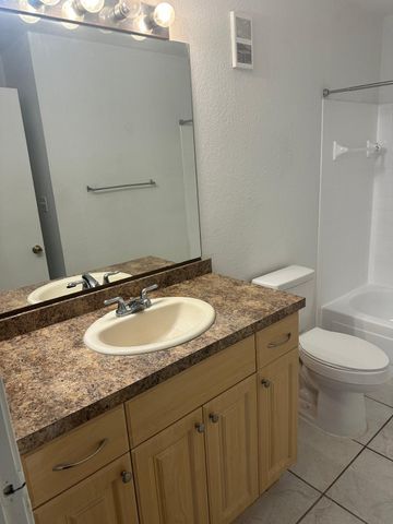 2405 NW 33rd Street 1207, Oakland Park, FL 33309