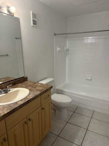 2405 NW 33rd Street 1207, Oakland Park, FL 33309
