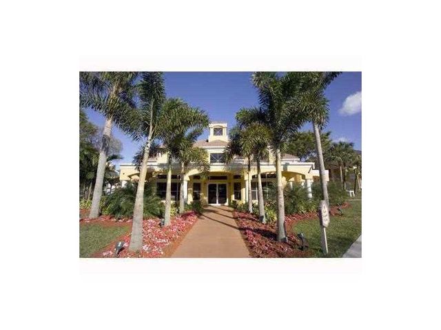 2405 NW 33rd Street 1207, Oakland Park, FL 33309
