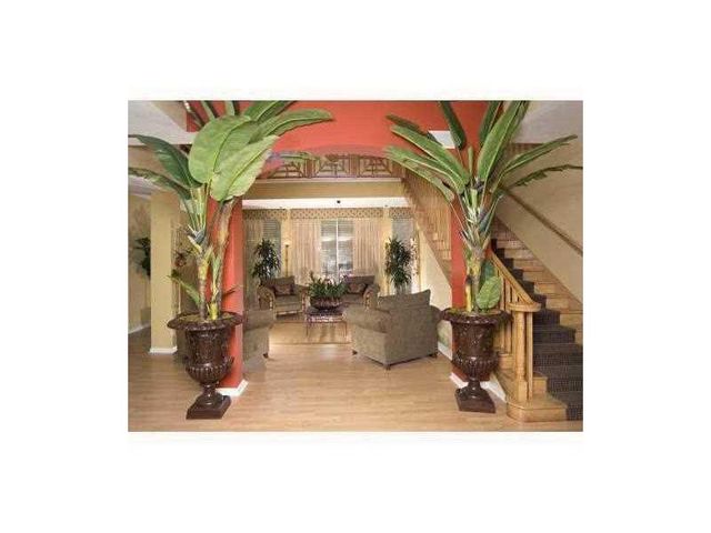 2405 NW 33rd Street 1207, Oakland Park, FL 33309