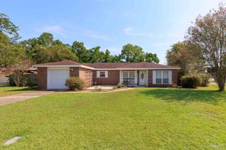 550 Tampico Cir, Pensacola, FL 32506