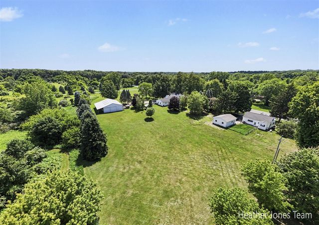 8960 Myers Lake Avenue, Rockford, MI 49341