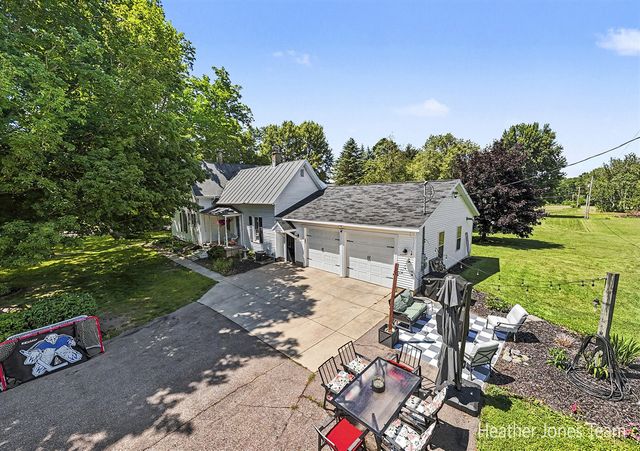 8960 Myers Lake Avenue, Rockford, MI 49341