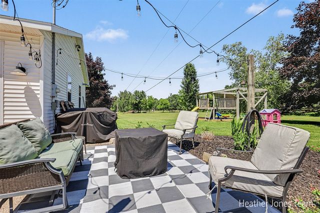 8960 Myers Lake Avenue, Rockford, MI 49341