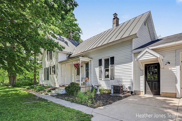8960 Myers Lake Avenue, Rockford, MI 49341