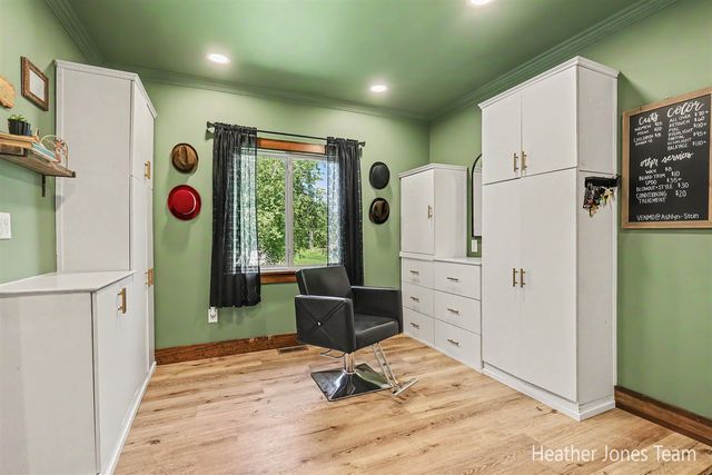 8960 Myers Lake Avenue, Rockford, MI 49341