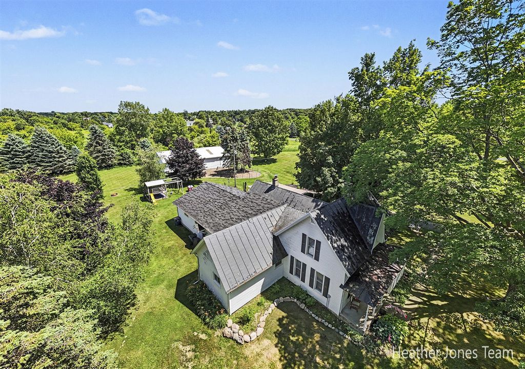 8960 Myers Lake Avenue, Rockford, MI 49341