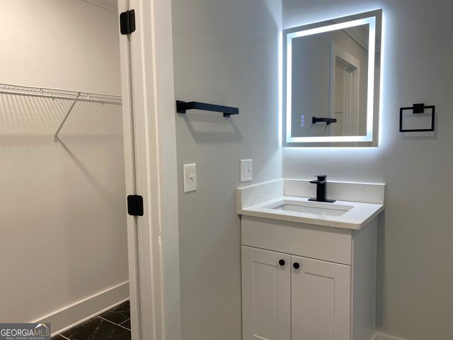 700 Appleton Drive SE, Marietta, GA 30008