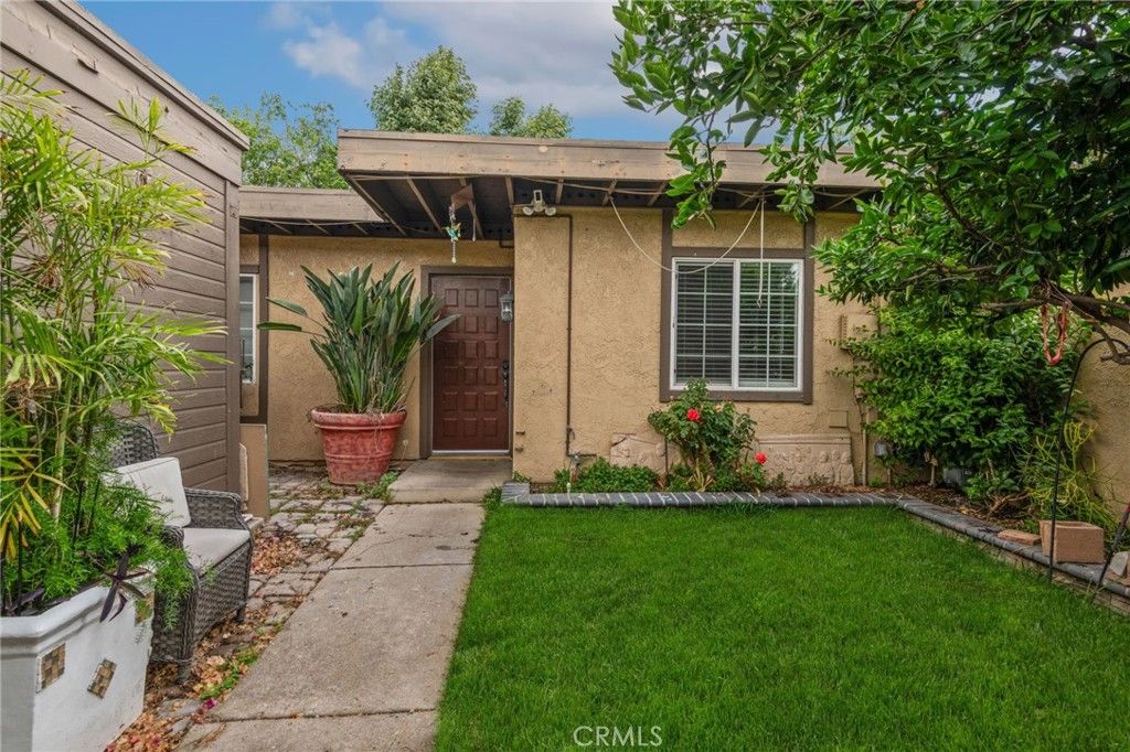 Image 2 of property listing at 703 Via Los Santos, San Dimas, CA 91773