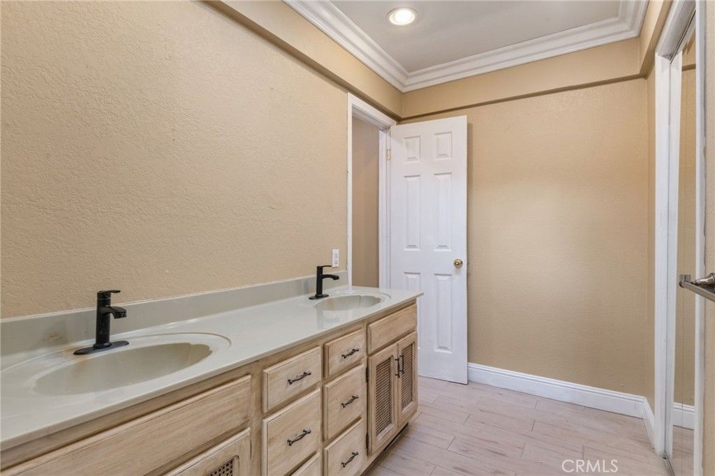 Image 32 of property listing at 703 Via Los Santos, San Dimas, CA 91773