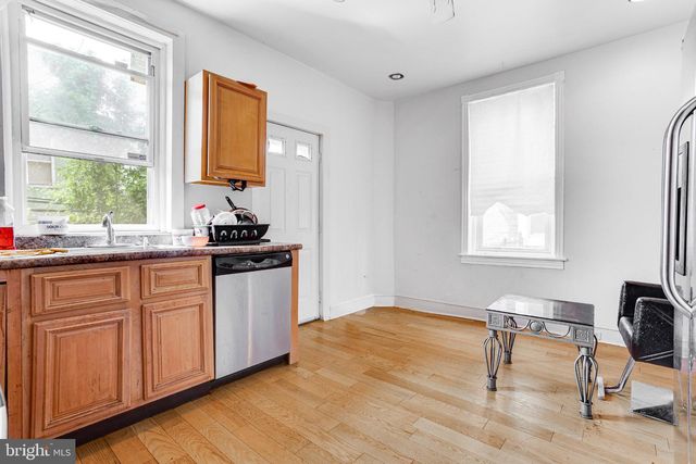 5636 CEDAR AVE, Philadelphia, PA 19143