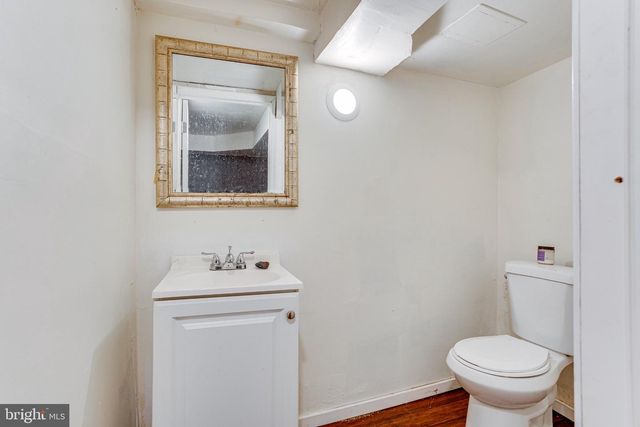 5636 CEDAR AVE, Philadelphia, PA 19143
