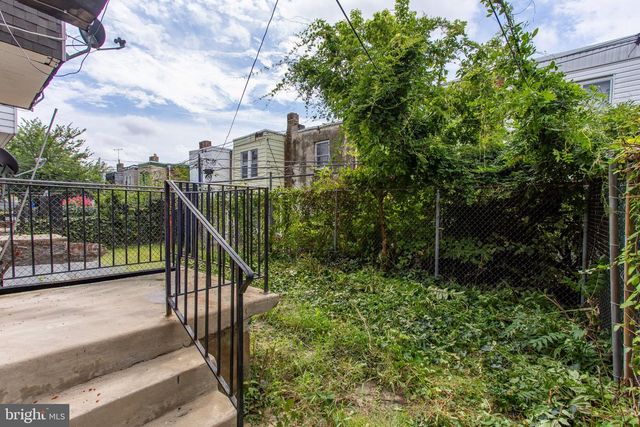 5636 CEDAR AVE, Philadelphia, PA 19143