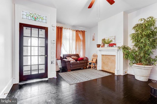 5636 CEDAR AVE, Philadelphia, PA 19143