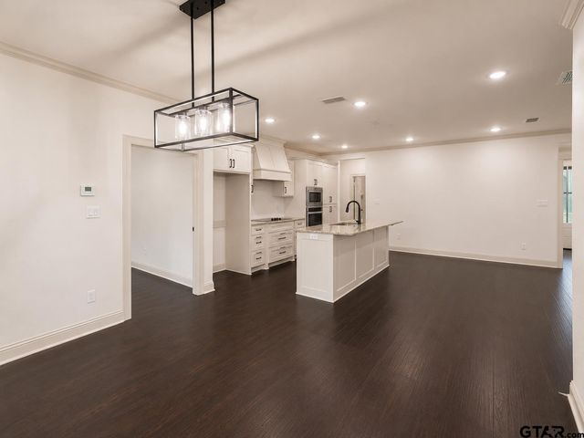19356 Cedarpark Pl, Lindale, TX 75771