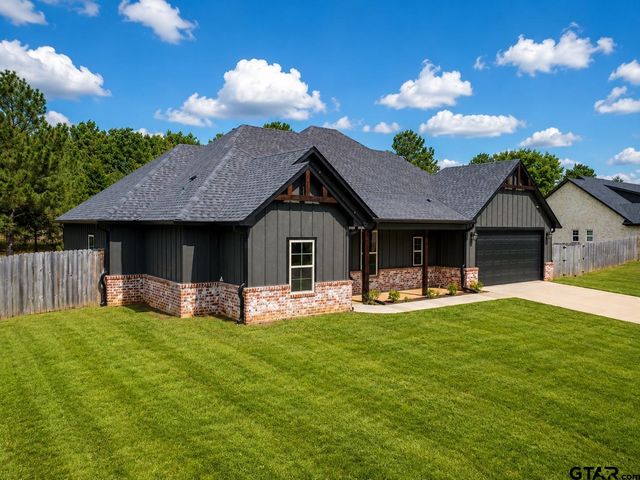 19356 Cedarpark Pl, Lindale, TX 75771