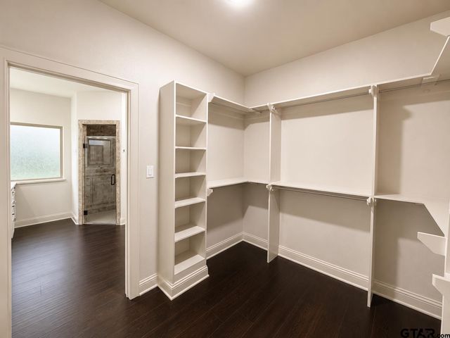 19356 Cedarpark Pl, Lindale, TX 75771