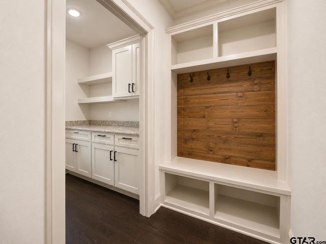 19356 Cedarpark Pl, Lindale, TX 75771