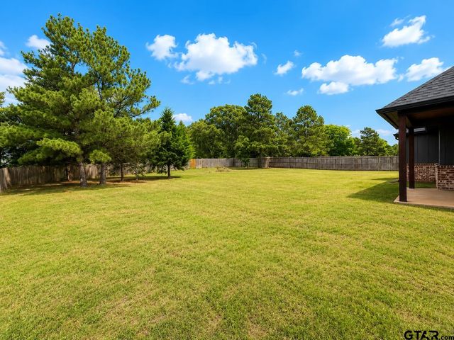 19356 Cedarpark Pl, Lindale, TX 75771