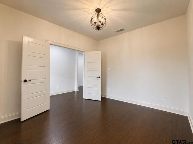 19356 Cedarpark Pl, Lindale, TX 75771