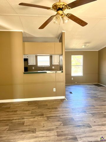 141 Shady Oaks Road, Eastman, GA 31023