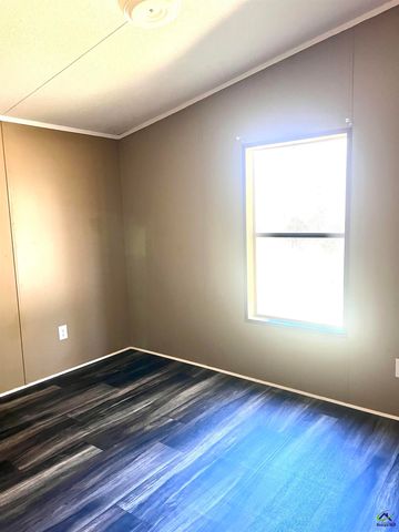 141 Shady Oaks Road, Eastman, GA 31023