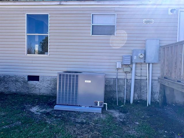 141 Shady Oaks Road, Eastman, GA 31023