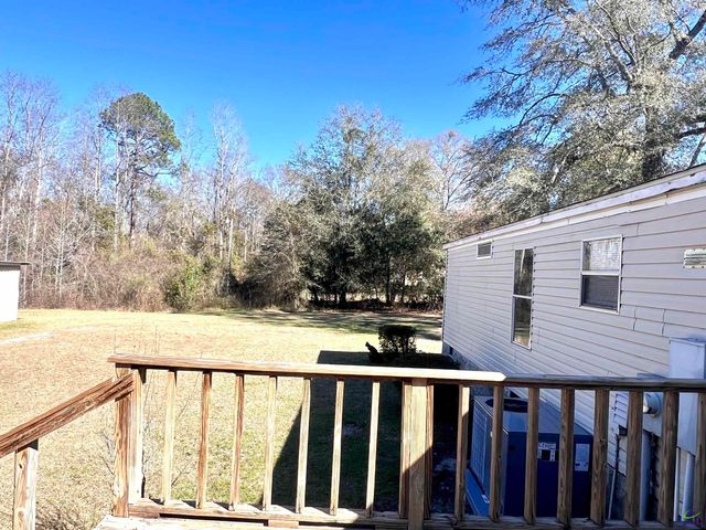 141 Shady Oaks Road, Eastman, GA 31023