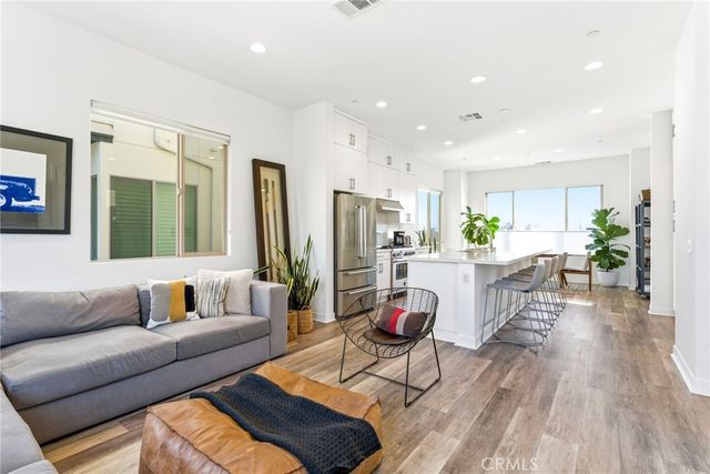 70 Ebb Tide, Newport Beach, CA 92663