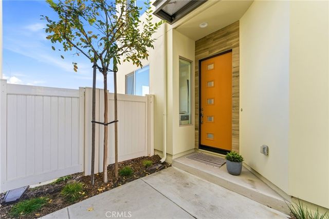 70 Ebb Tide, Newport Beach, CA 92663