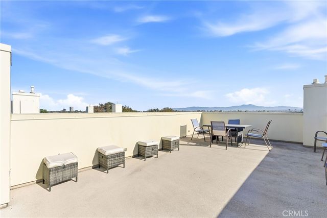 70 Ebb Tide, Newport Beach, CA 92663