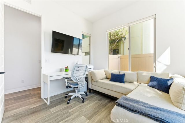 70 Ebb Tide, Newport Beach, CA 92663