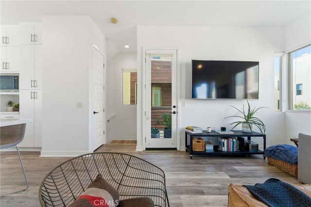 70 Ebb Tide, Newport Beach, CA 92663