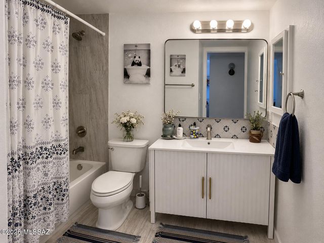 1201 W Elko Street, Tucson, AZ 85704