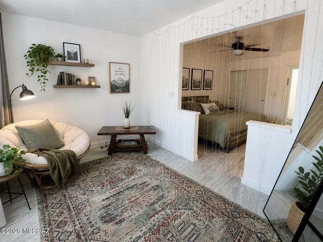 1201 W Elko Street, Tucson, AZ 85704