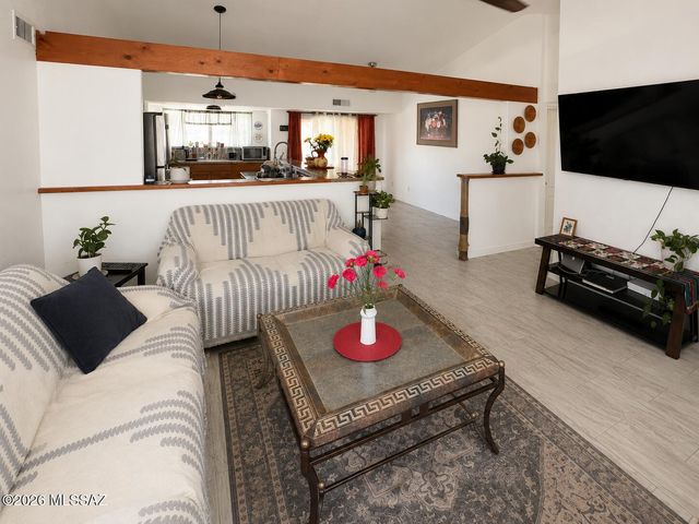 1201 W Elko Street, Tucson, AZ 85704