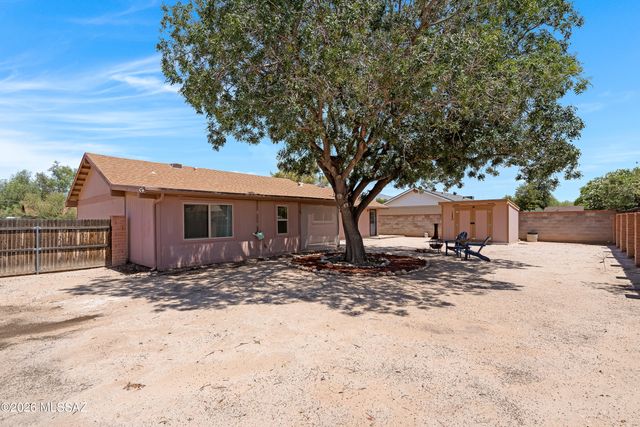 1201 W Elko Street, Tucson, AZ 85704