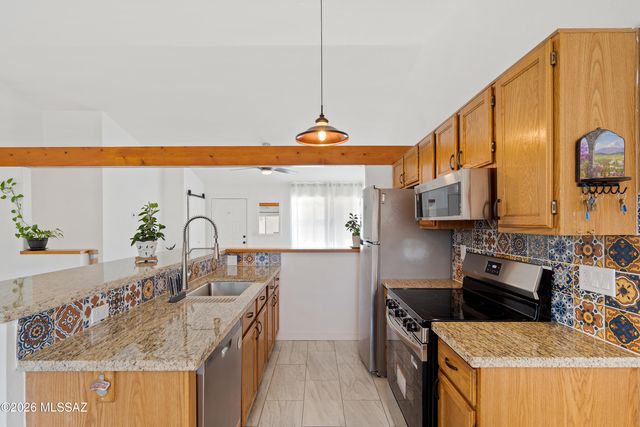 1201 W Elko Street, Tucson, AZ 85704