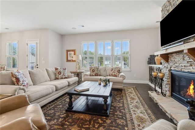 1442 Crestwind Road NW, Kennesaw, GA 30152