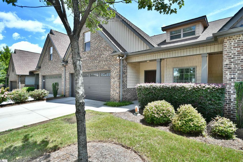 7 Sweetspire Lane, Simpsonville, SC 29681